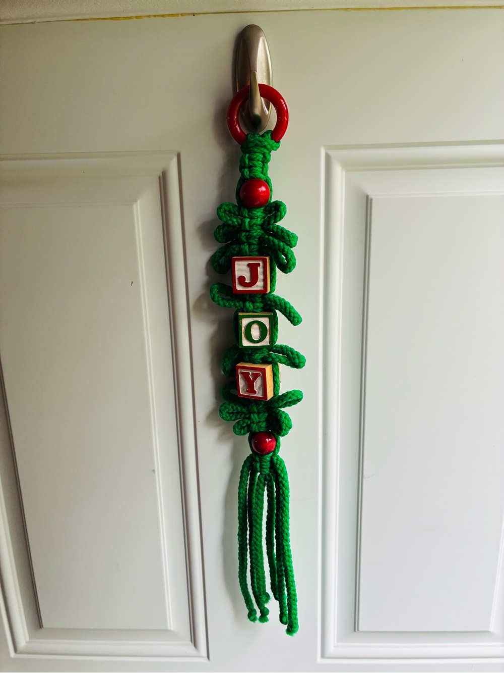 Vintage Joy macrame door hanger blocks Christmas Holiday green red classic 80s